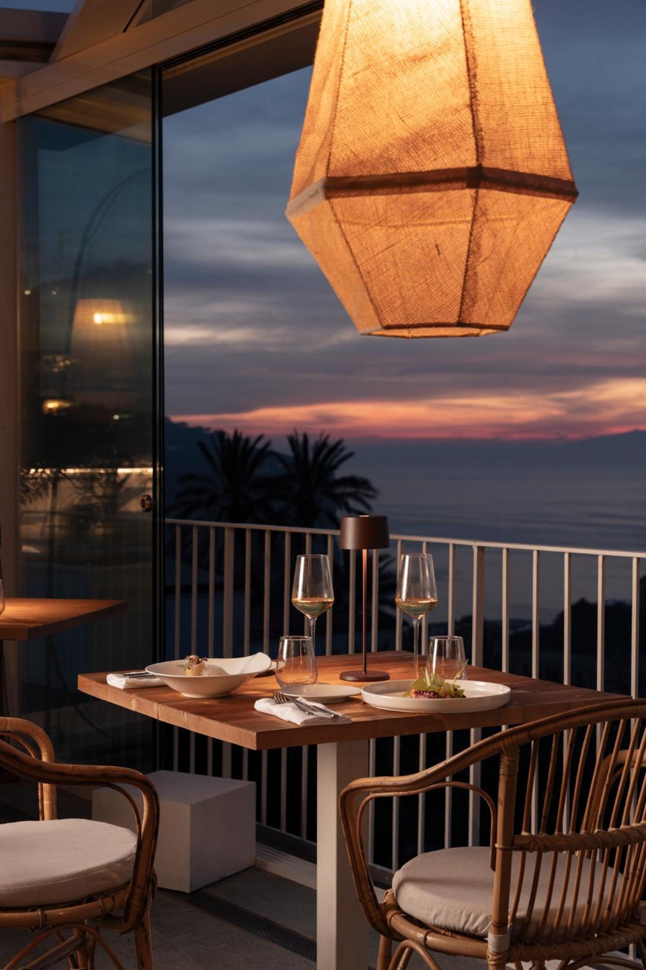 Domo 20 Hotel & Rooftop Vico Equense Esterno foto